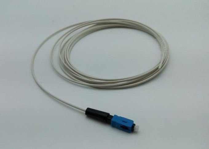 FTTH Drop Cable Konektor Cepat Serat Optik Pra-Dipoles 50mm Dibuat Di Lokasi