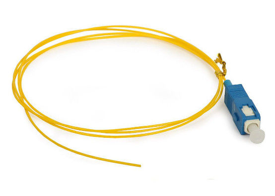 Cina SC / UPC Fiber Optic Pigtail Simplex 0,9MM Diameter Kabel Rendah Refleksi Rugi pemasok