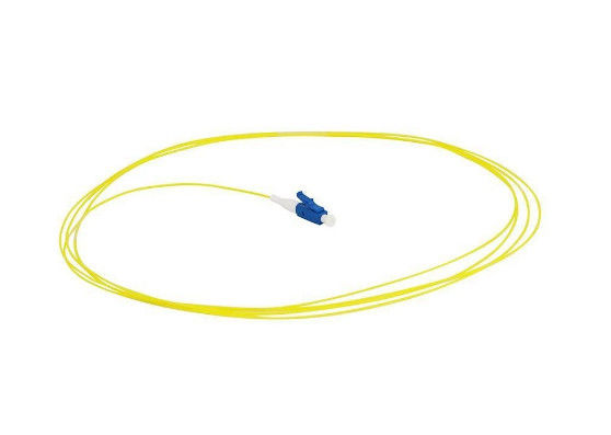 Cina Lc Upc Serat Optik Pigtail Simplex / Duplex Single Mode PVC / LSZH Jacket pemasok