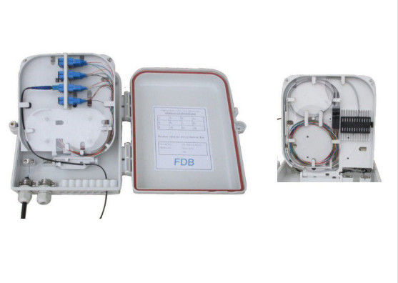 Cina 1 x 16 Splitter Fiber Optic Termination Box Konektor UPC SC Untuk Jaringan CATV pemasok