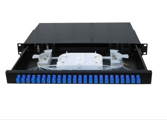 Cina SC Simplex 1U 19 Inch Fusion Coupler Patch Panel 24 Port Tahan Air Dengan Warna Hitam pemasok