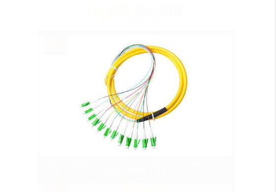 G652 FTTH Kuncir Optik, Konektor LC / APC Jenis Pigtail Serat Mode Tunggal pemasok