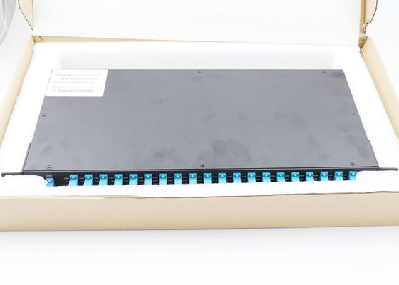 Konektor LC / UPC DWDM Mux Demux 1537.40nm Panjang Gelombang Untuk Penguat Serat Optik pemasok